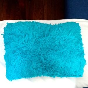 Vivatex Super Soft Plush Pillow Size 20" x 20"